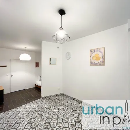 Urbanflat 195 - Cosy Triplex In Center Of Appartamento *